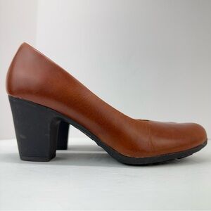 Sofft size 9 Women’s Brown Leather Block Heel Pumps